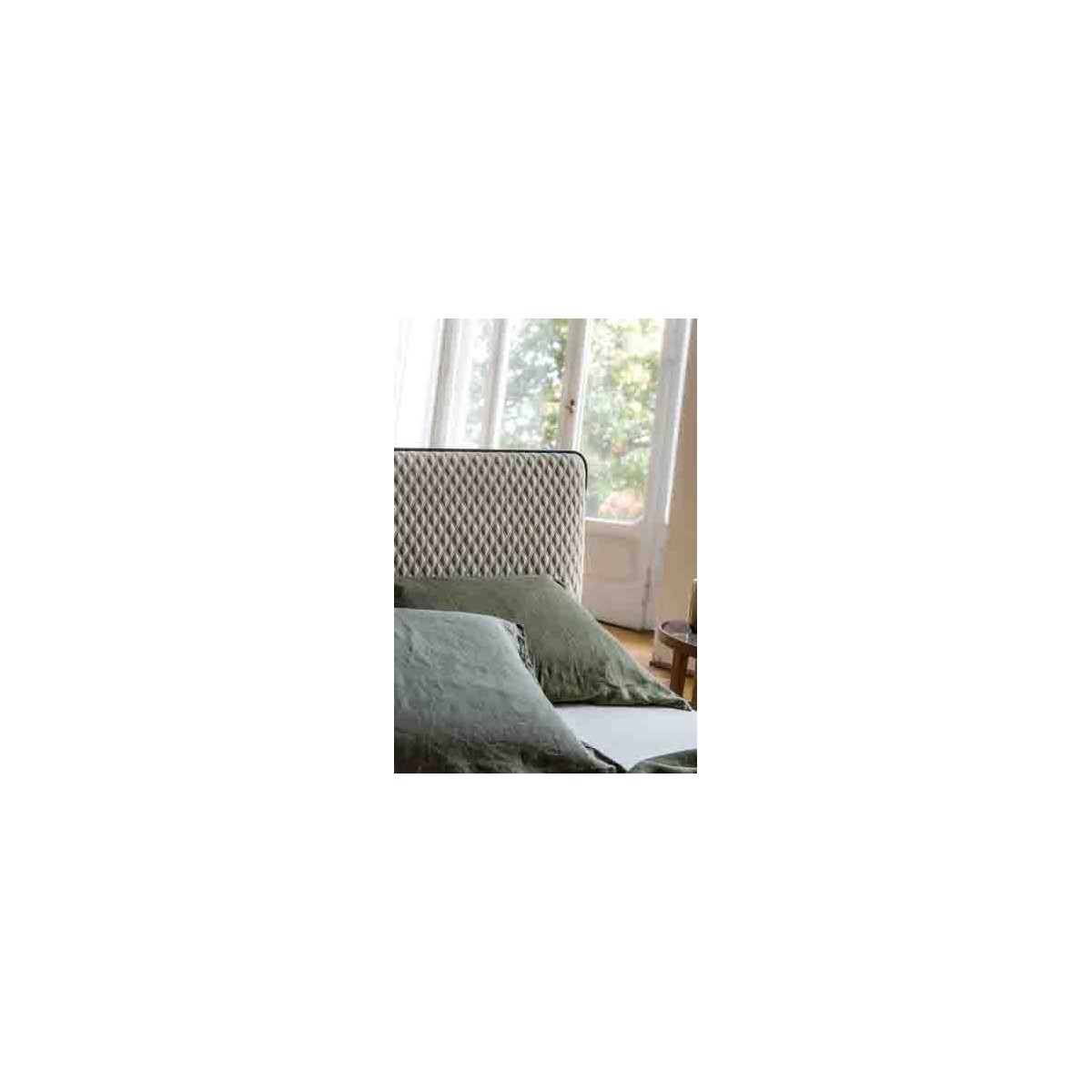 Bed Bali Alivar