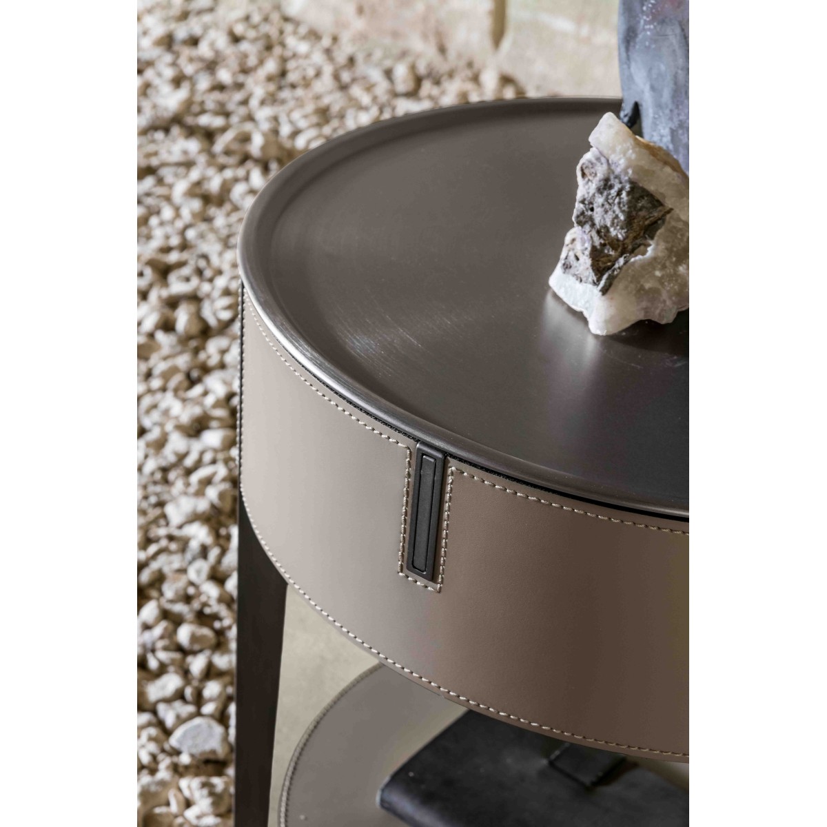 Bedside Round Alivar