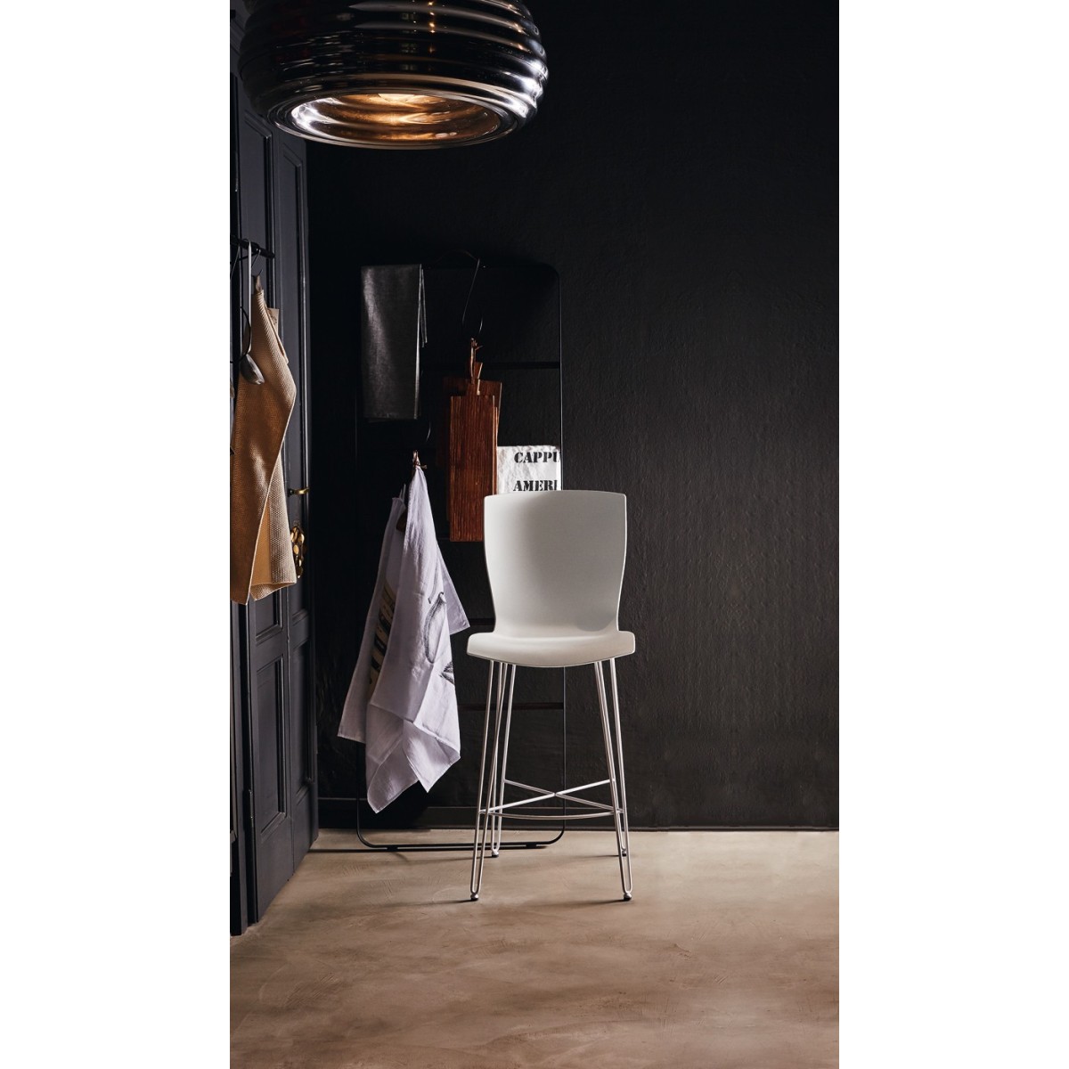 Stool Rapper.ss Colico