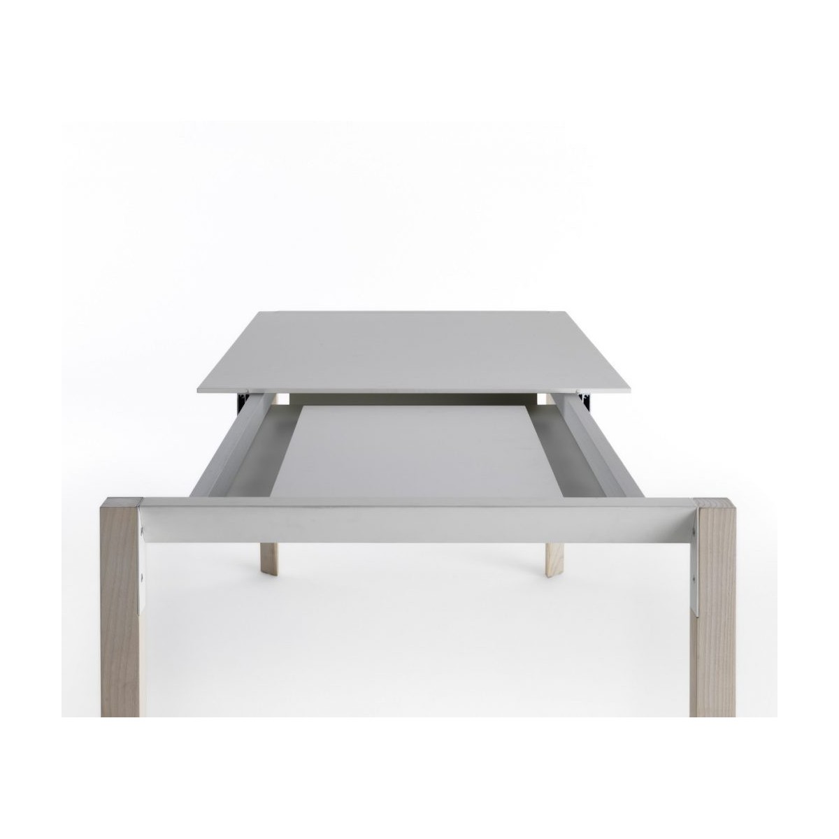 Table Tango Horm Table Tango Horm