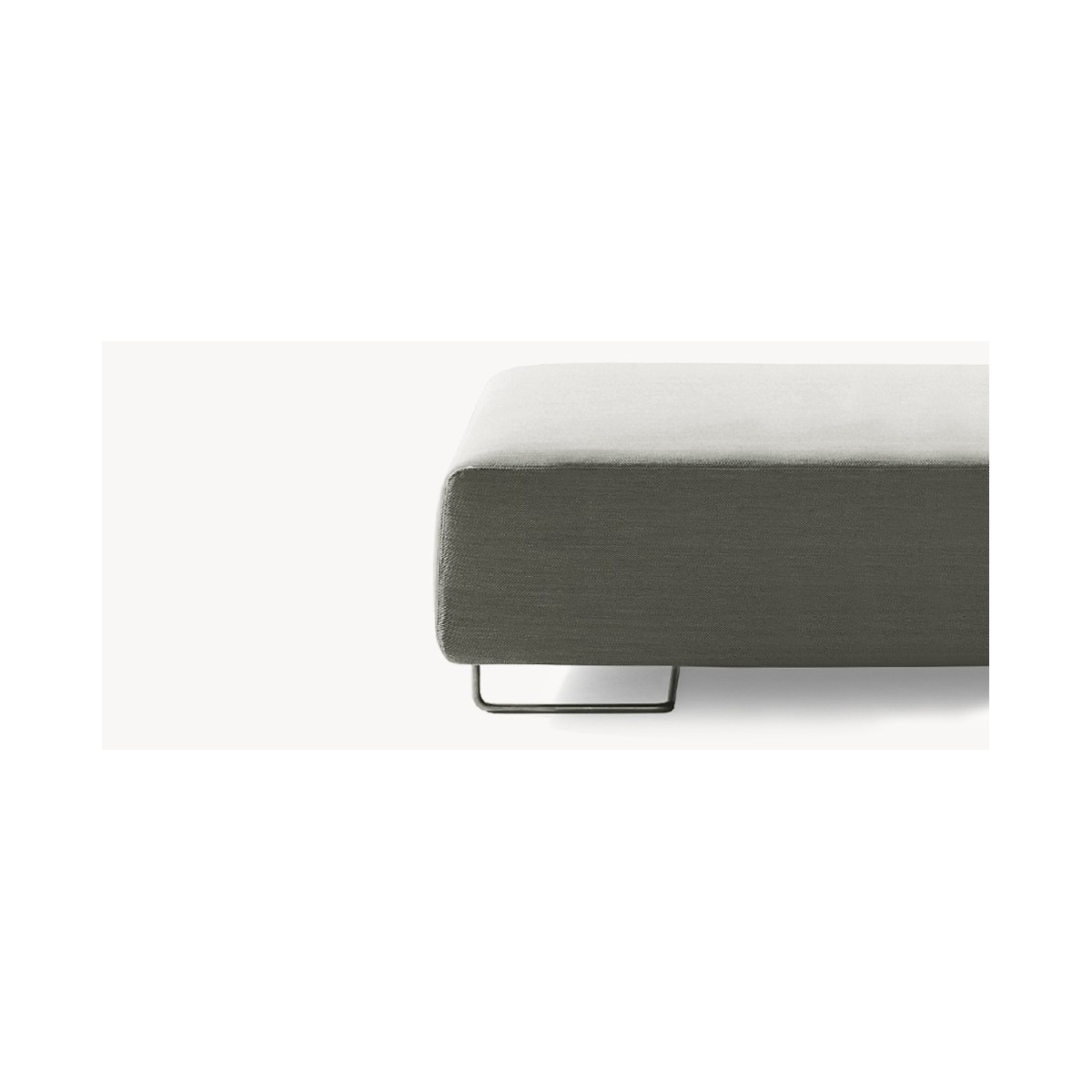 Stool Lowland Moroso