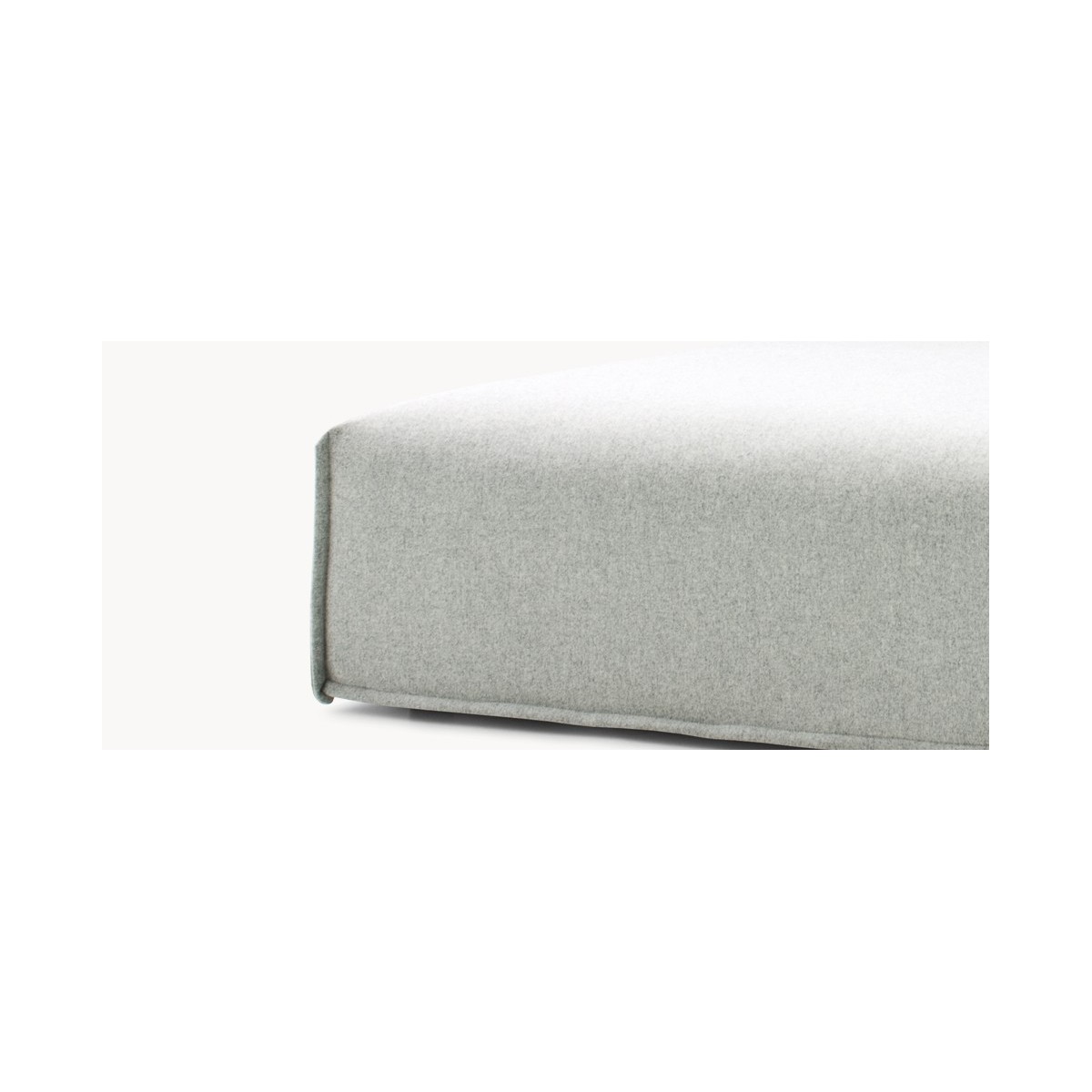 Pouf M.a.s.s.a.s. Moroso Pouf M.a.s.s.a.s. Moroso