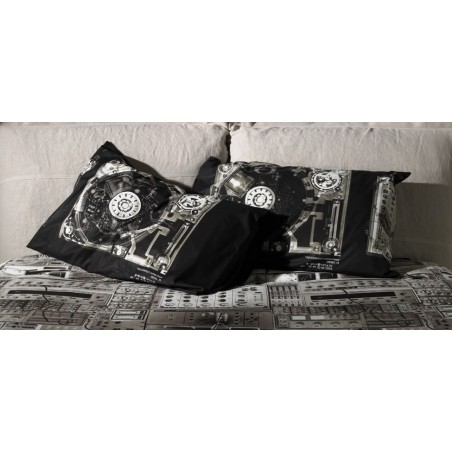 Bed Nebula Five Moroso