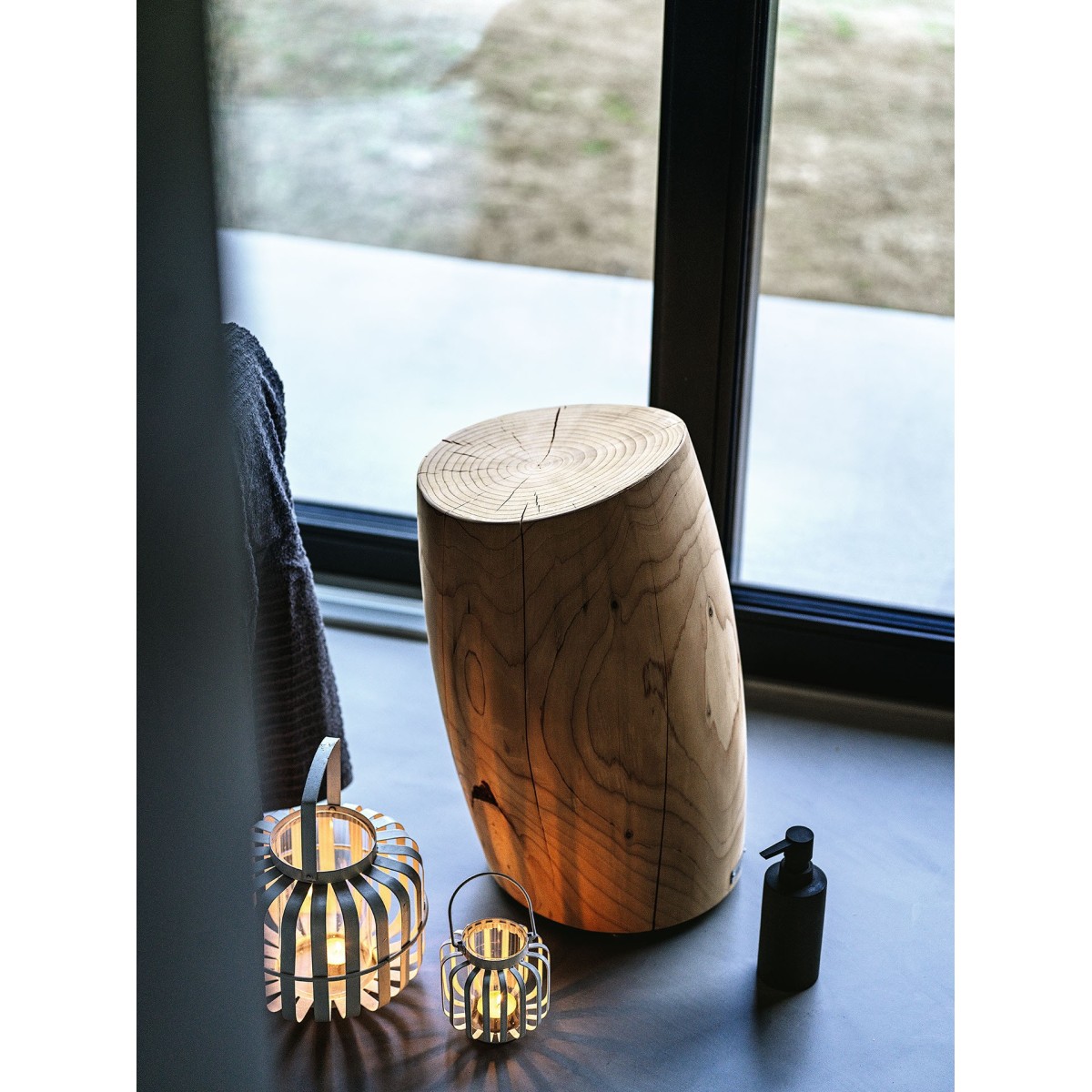 Stool Fiji Riva 1920