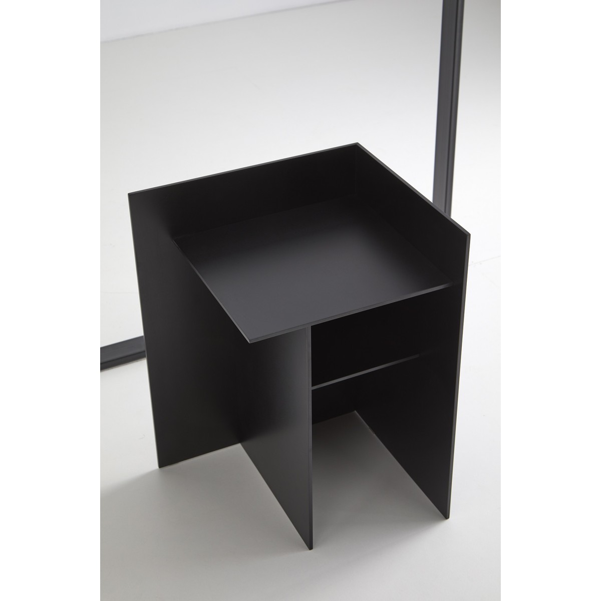 Bedside Table Cuatro Punt