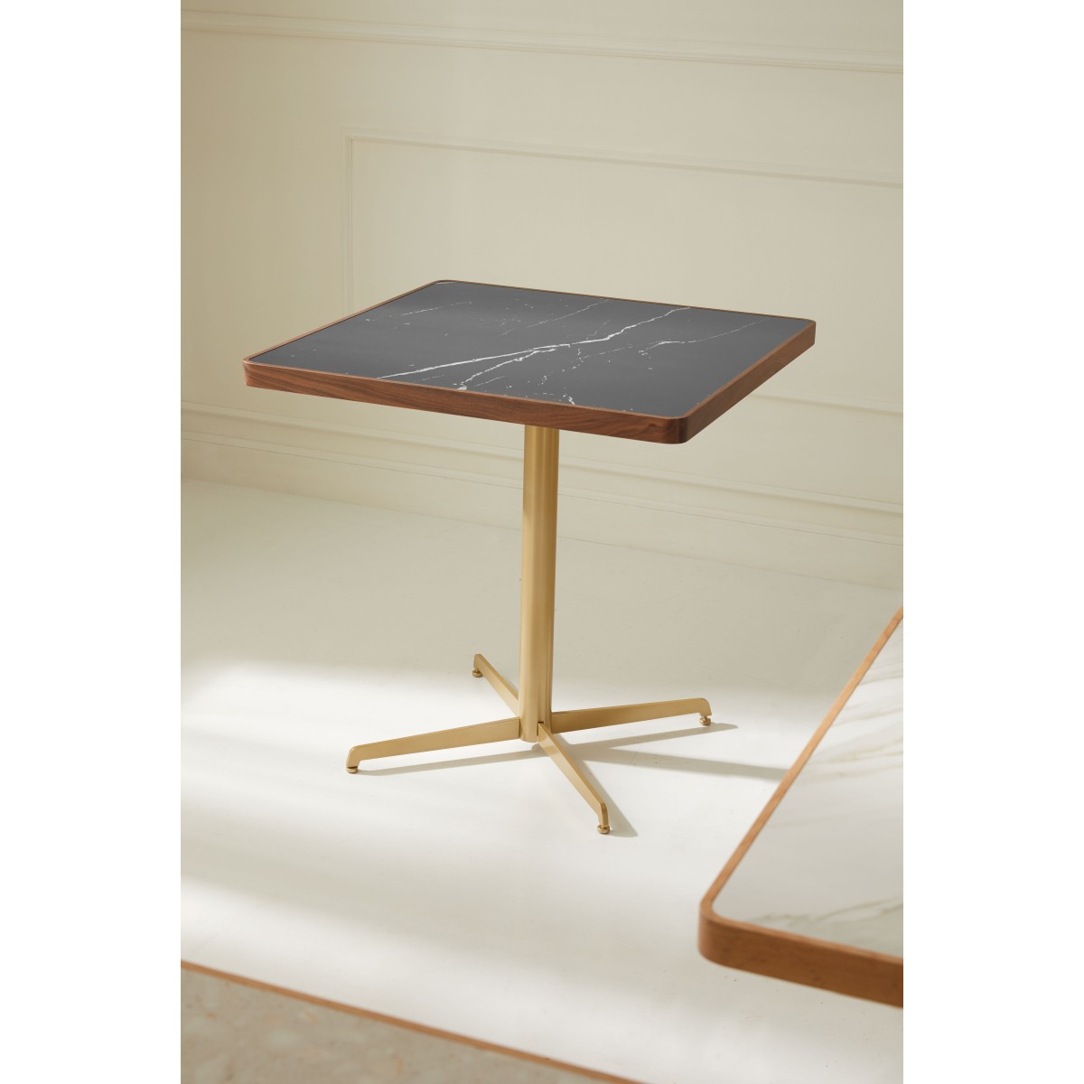 Table HPW Punt
